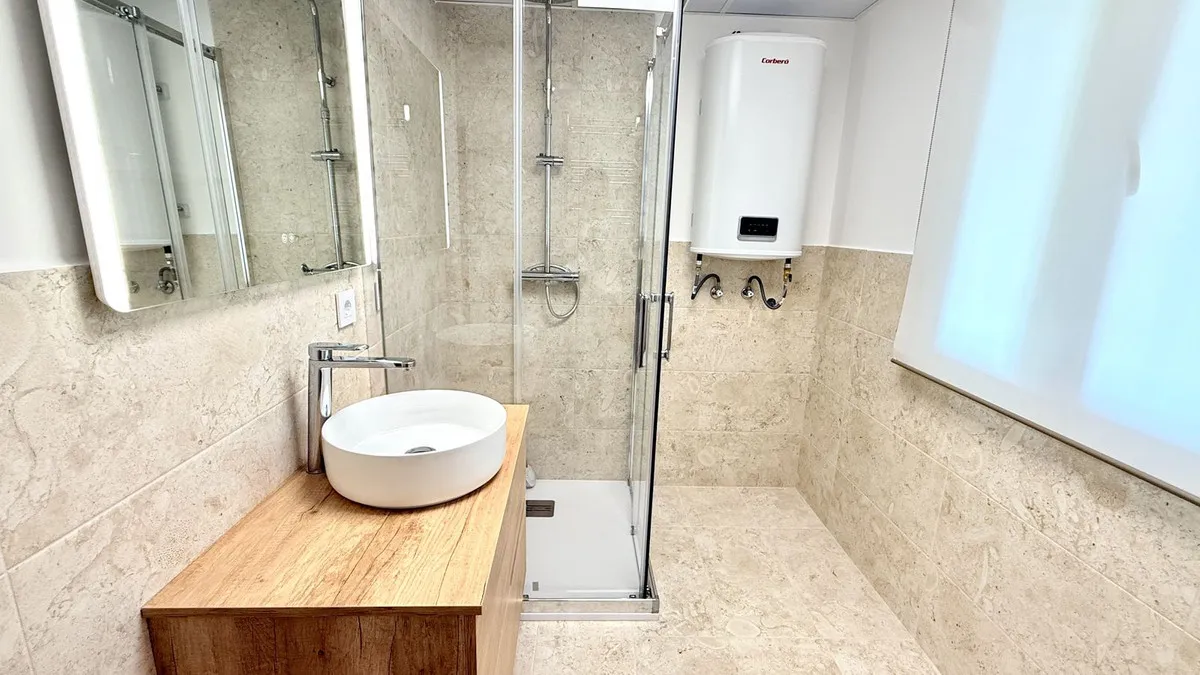 6702d4b5-b33a-49ab-9ab3-0e026033d0fe