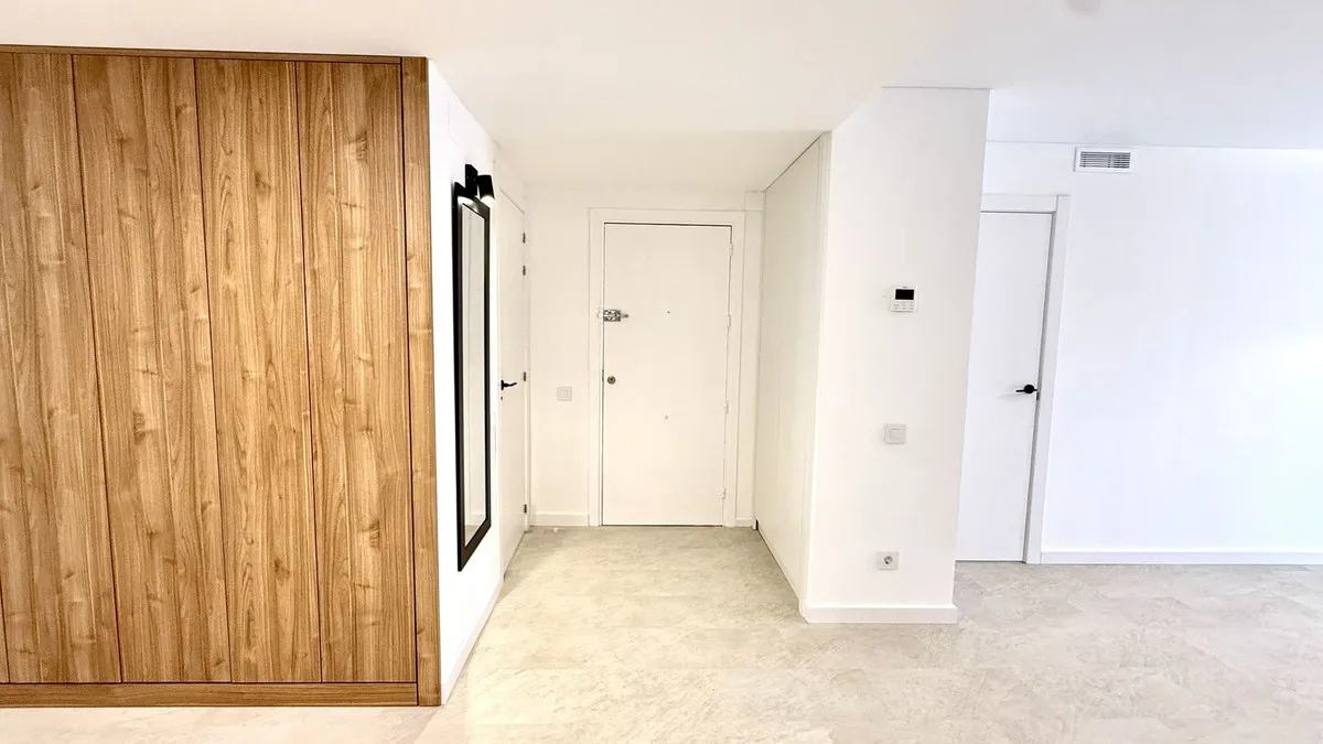 8d1d408d-f2a3-45a7-bfa4-8a5964d9361c