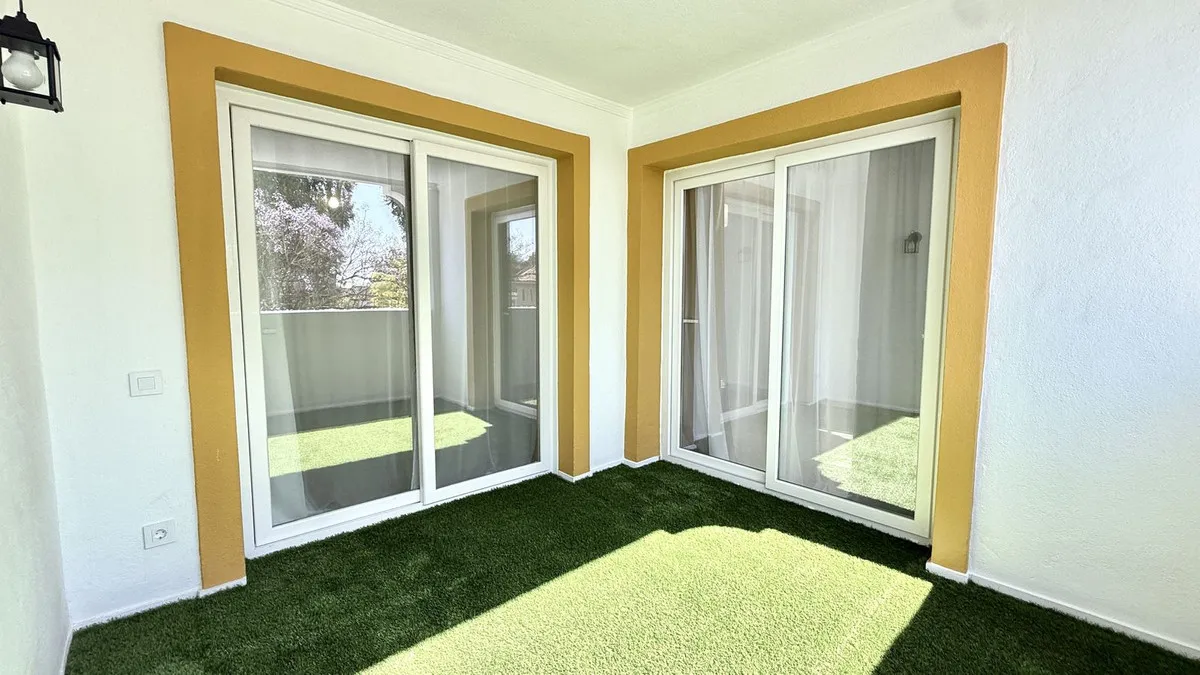 e6d284b3-e684-4fc8-8c0b-640a749778eb