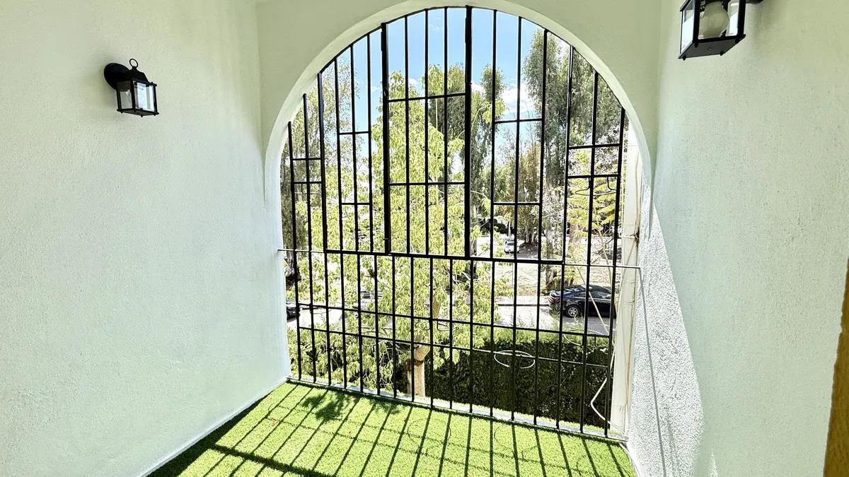 fd318476-fbe6-4948-be77-48f258c6bcb4