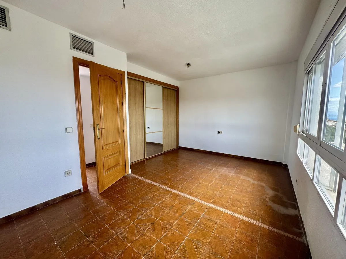 7bf8f9e7-b173-43e5-a4b0-e753311ac52f