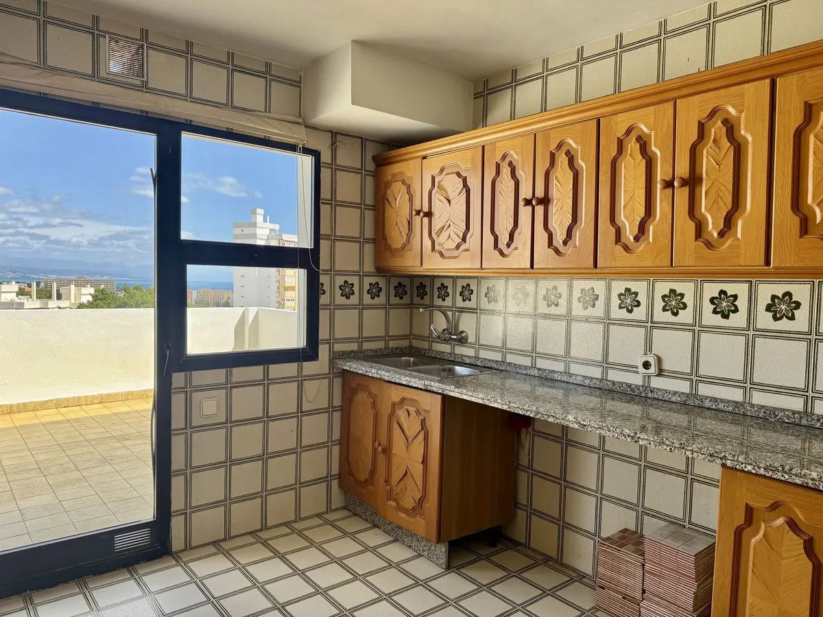 d758036e-89f1-429d-9e42-c3da97cedcf7