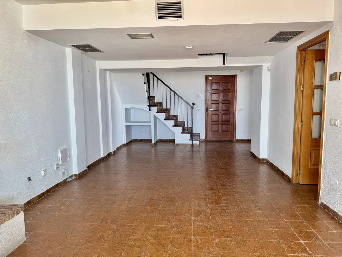 fb9468e9-0c4b-44b4-8829-ae338b55f36b