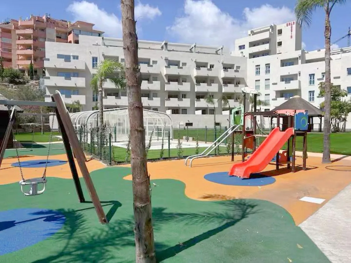 3e01aca2-395d-4fca-b7b9-42c08a3b61d5