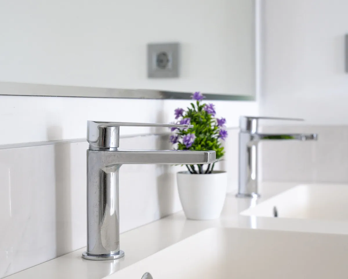 6bf43939-be5a-4279-bc97-163f56e31b5d