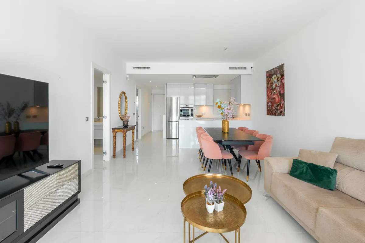 8f514277-a2d7-4334-9e4d-026464c9533c