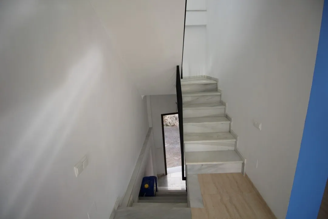 4a7023ab-f2d7-4aa3-b5fa-1887a9e8f3c5