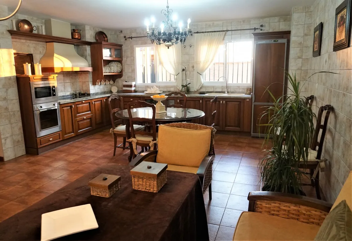 7532e04d-a7ac-4ace-9736-efde11ed7b22