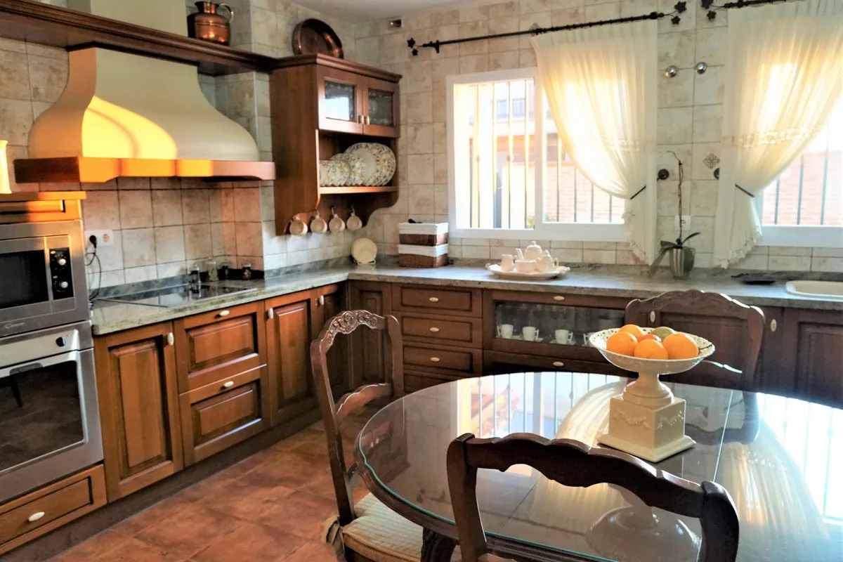 82d8582b-415f-42c4-8d5c-25b9498d2d61