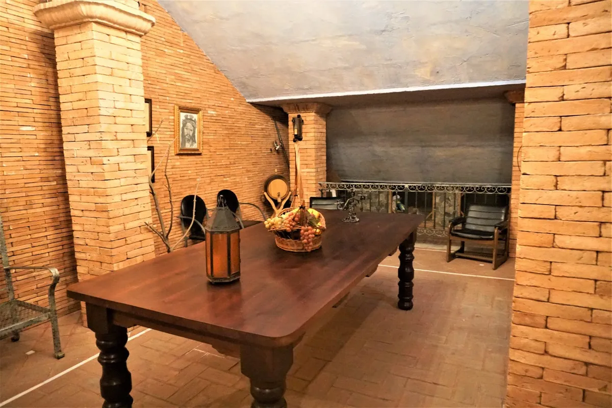 c7d84464-8370-47ab-8f1b-3e949811f50b