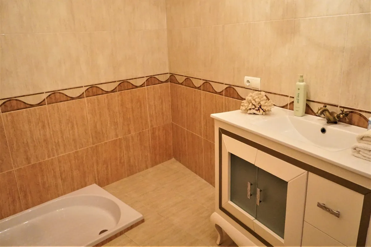 f5f53faf-1d7f-4a95-a08f-861a700c9afe