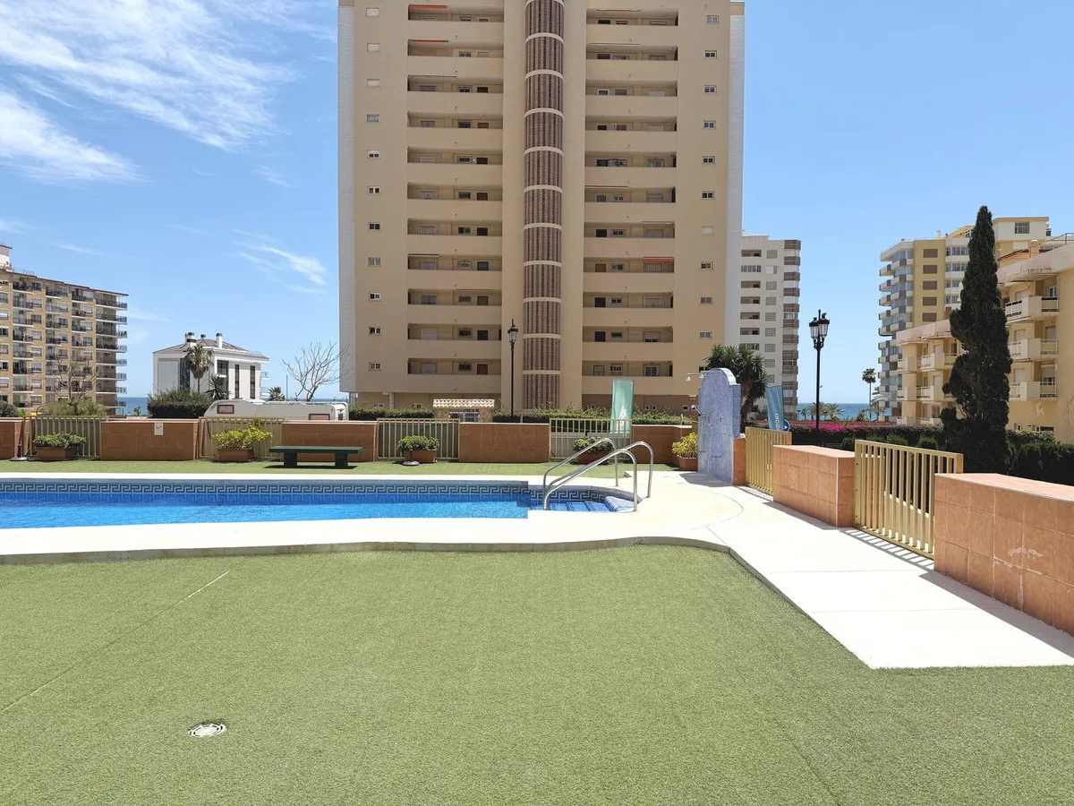 d8be1ab4-2390-4ec2-a965-efcde6562d57