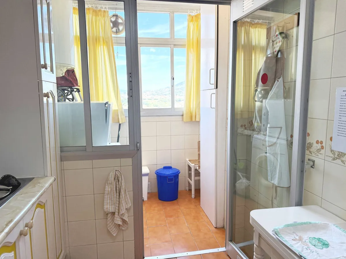 fd680f3d-46e5-4afd-bde8-da5f20e81f3e