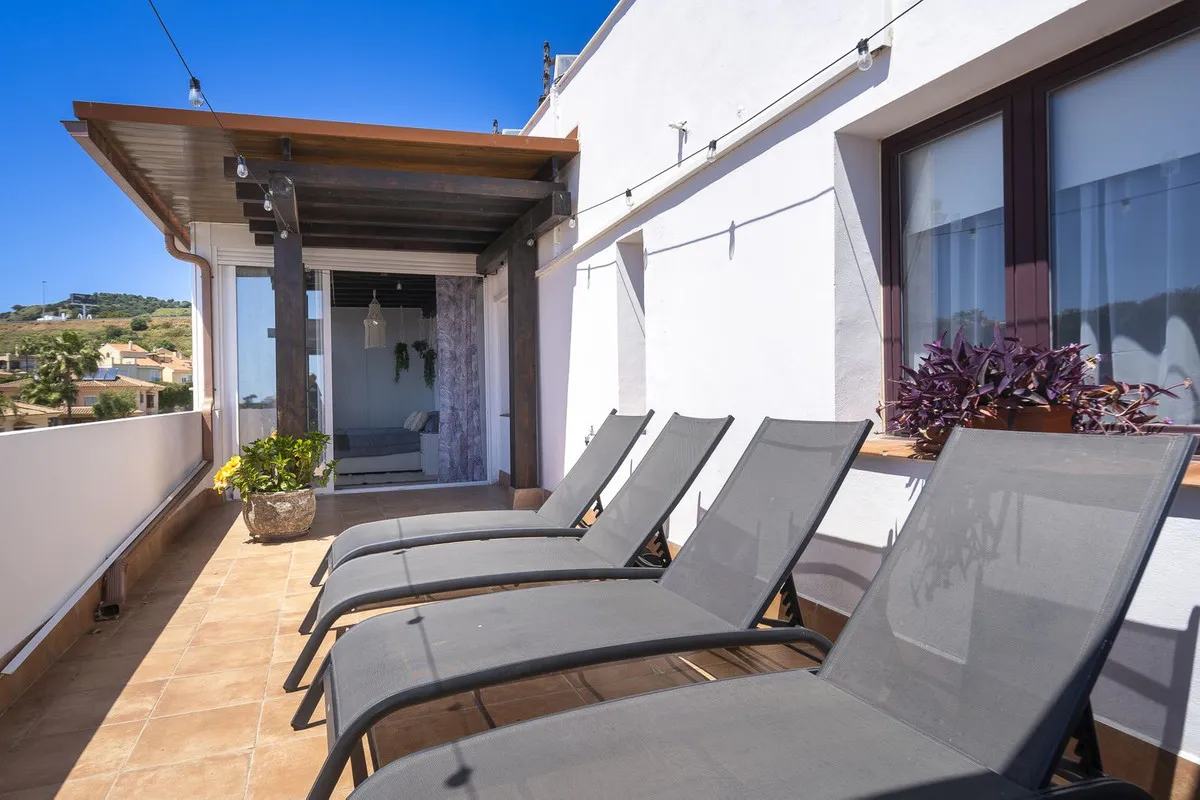 4da2a258-4913-450f-a2ad-309a4140e6a9