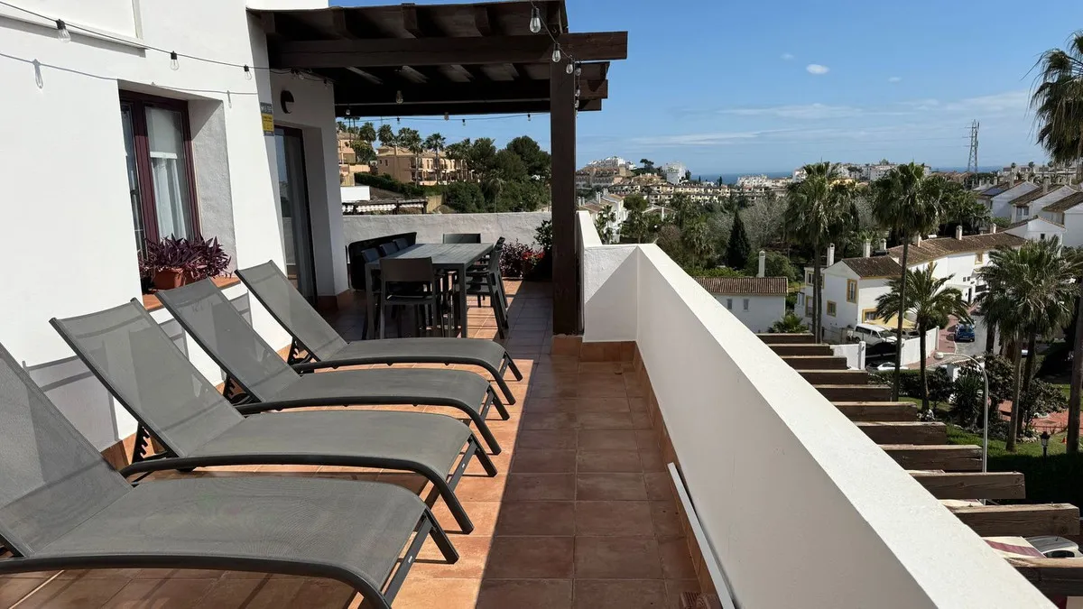 5b8120a8-4cf1-4851-9735-d09955c69d24