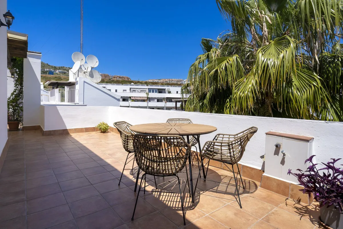 67a30163-5731-4e12-9fcb-2de1b14f0f94