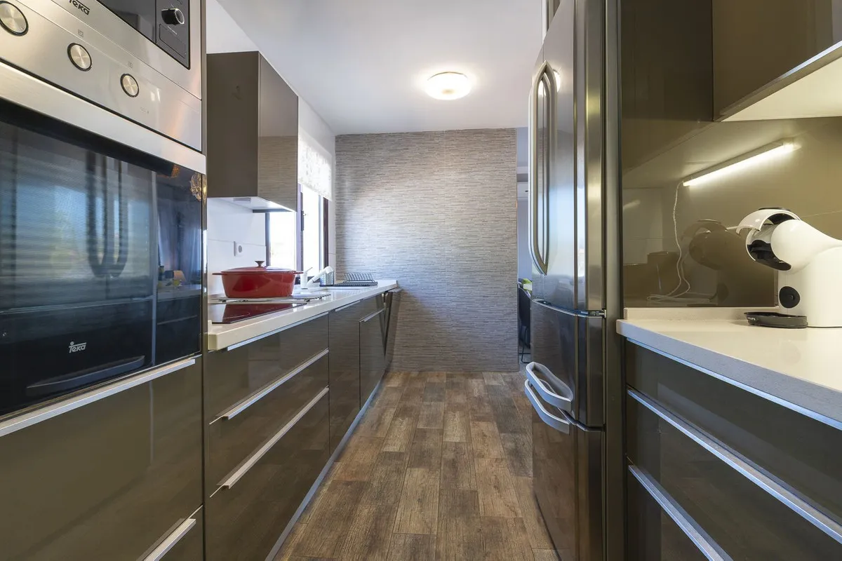 7d120569-c7f5-4b22-9a90-56624cda6126