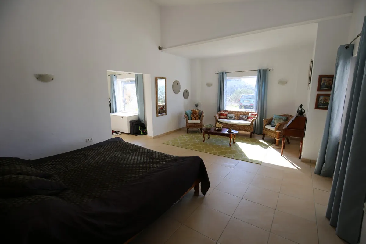 24576c80-1a2c-4d9b-87ef-240f263df91a