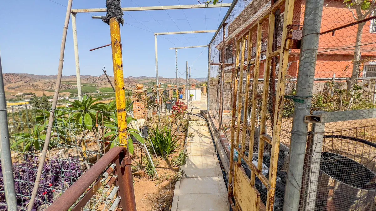 481c51ba-4927-4e35-854e-23b88b637900