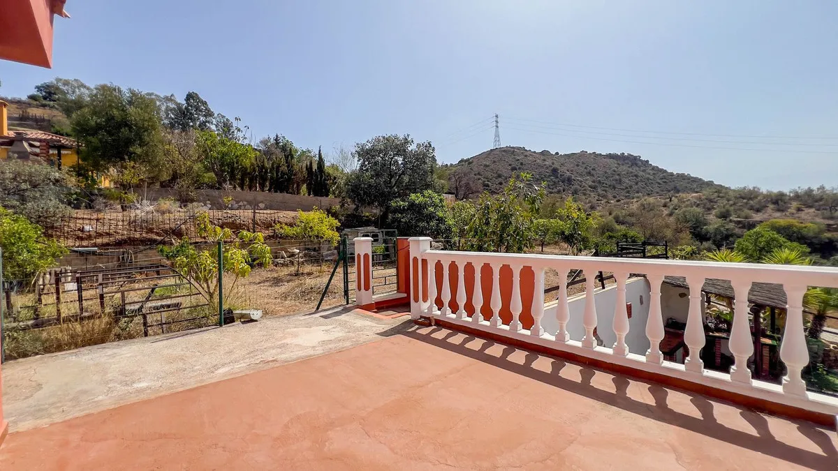 9b2ff921-f697-4c39-b723-da9a18c6a443