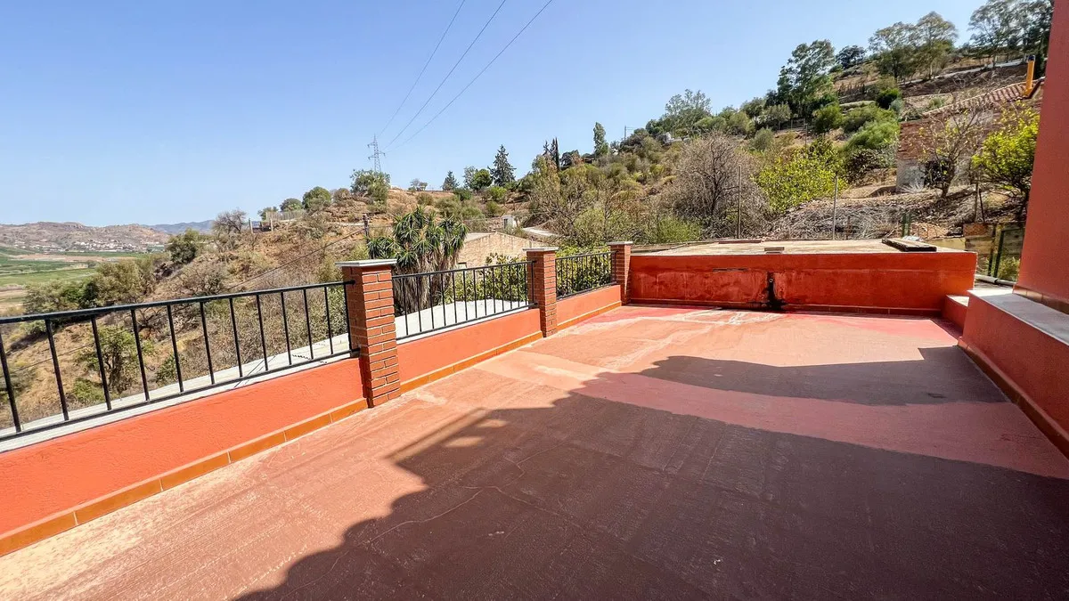 b3fad0e5-c990-4d6a-a076-6f68cbfae121