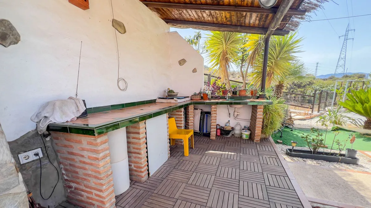 b8d645e4-e09d-444b-a304-147f3d8f53c8