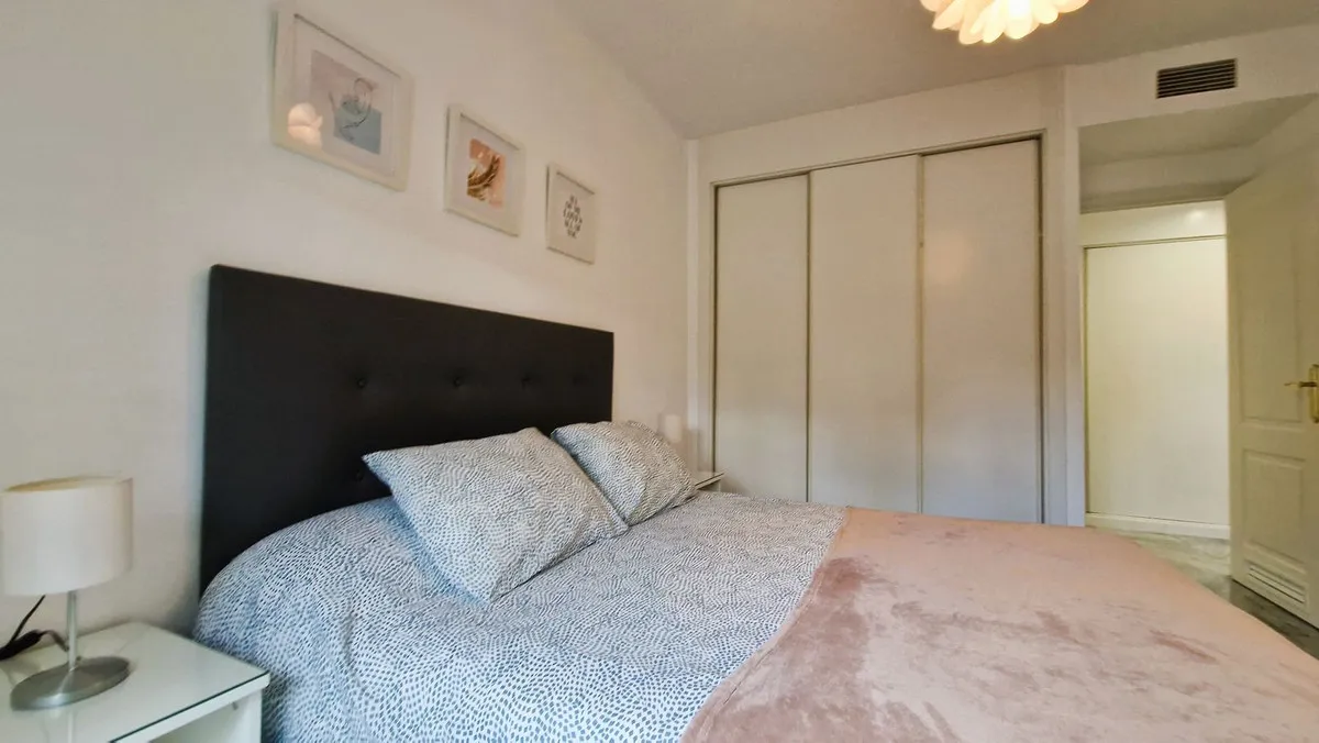 4a4eaca3-4e5a-4ec3-acf9-f2c011de8208