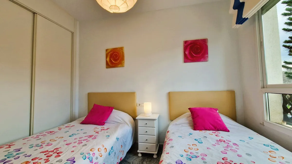 6d249ea8-3734-4ccf-9a35-1d565c1f6584