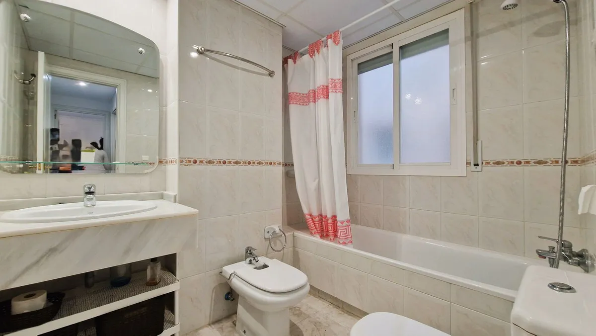 cac45244-e206-46b6-b2a8-9b0052ccec21