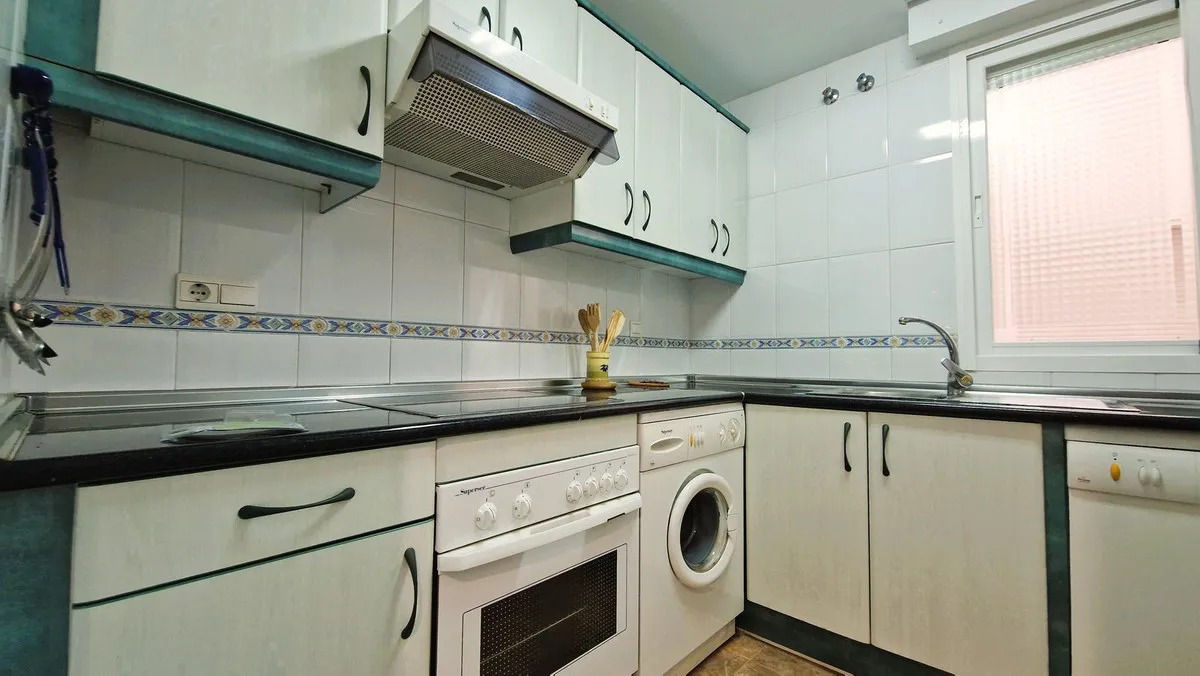 cb00c8d3-d7ab-4d7e-a108-3622d0527b49