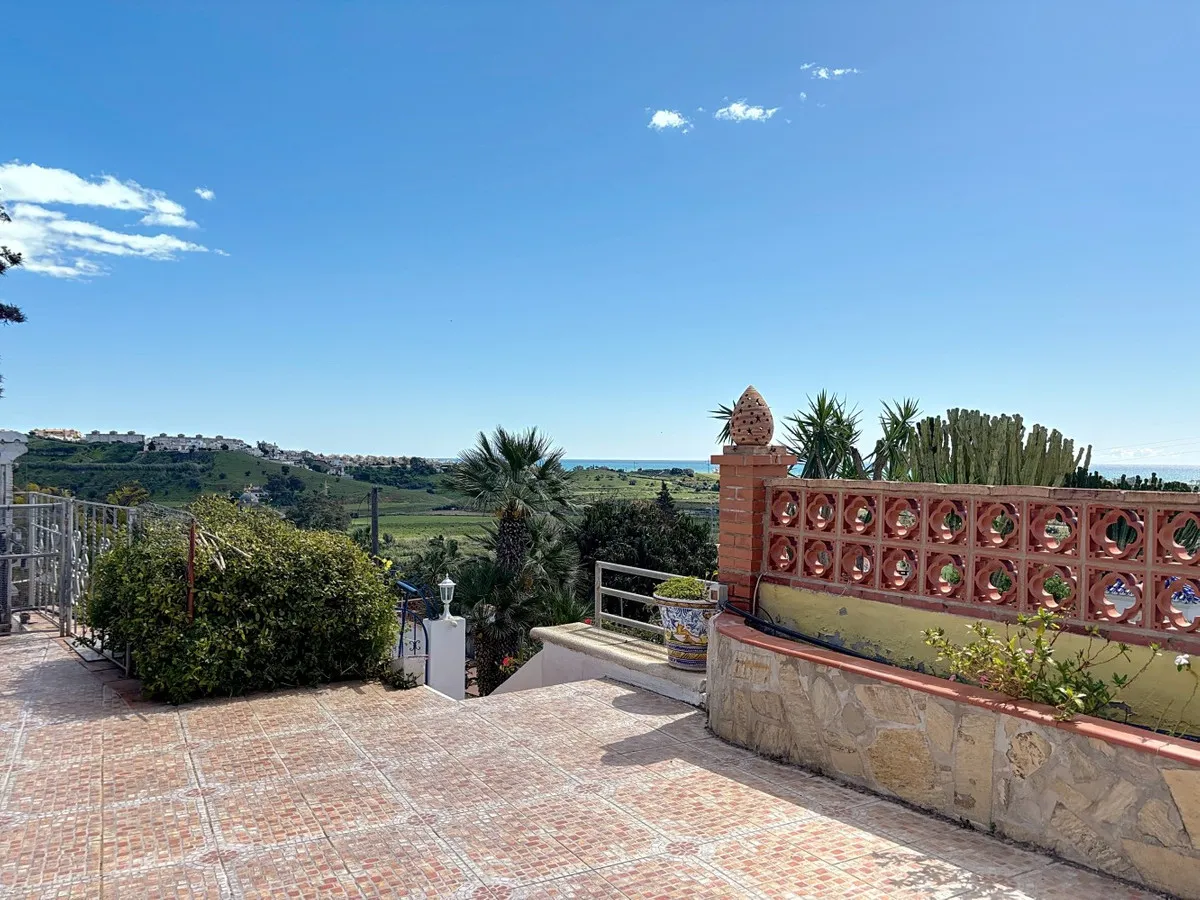 27942e7b-e657-47a5-933c-c388b415f8a3