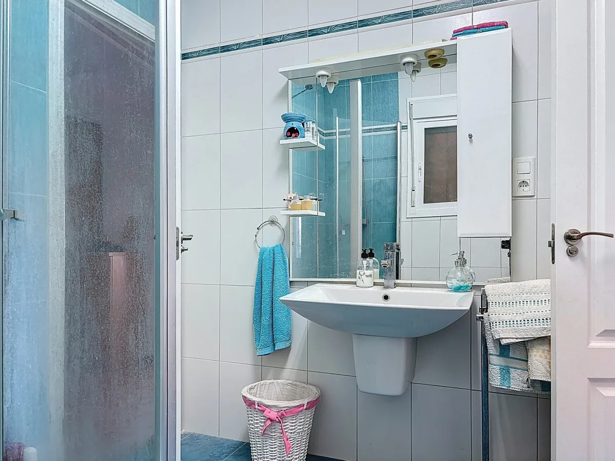 3a3be95c-4906-4f95-b1c8-526d021d5180