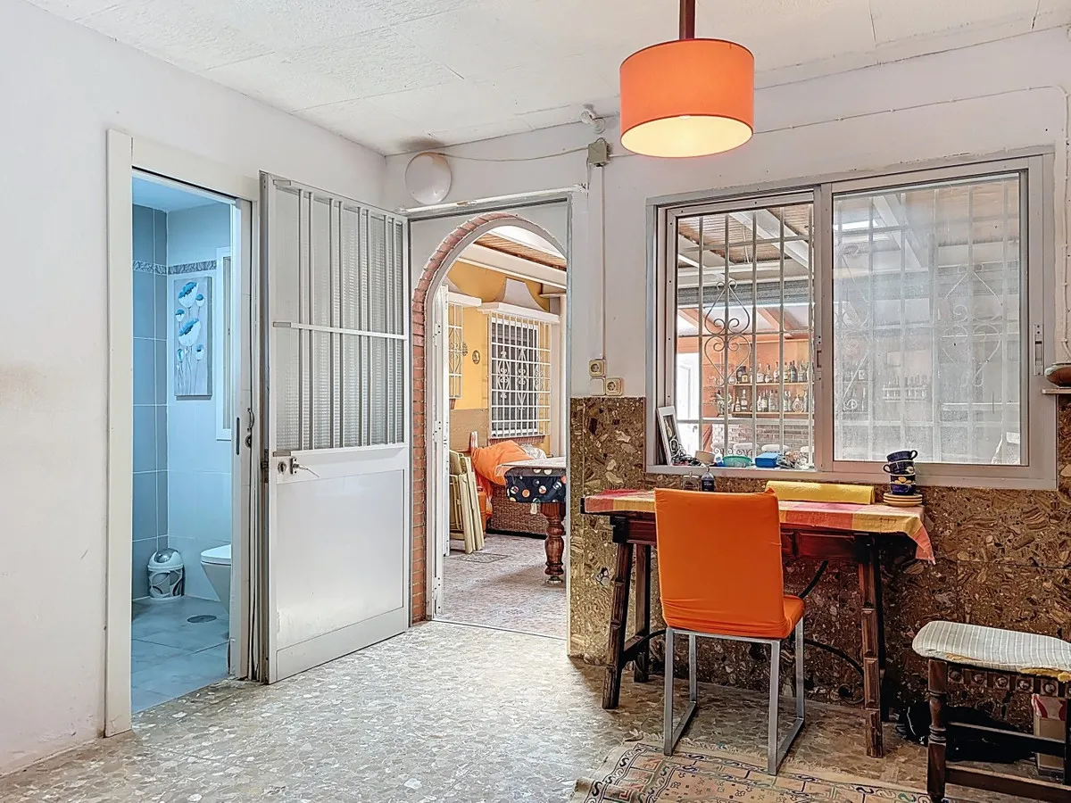 6ef35432-3296-487d-a552-d8002842a340