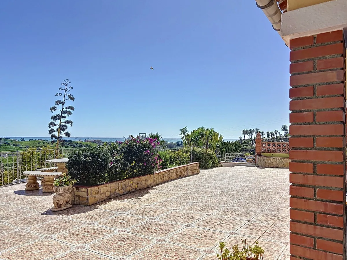 7aab9f1d-5da1-46c0-bfd8-6bd1fd88d886