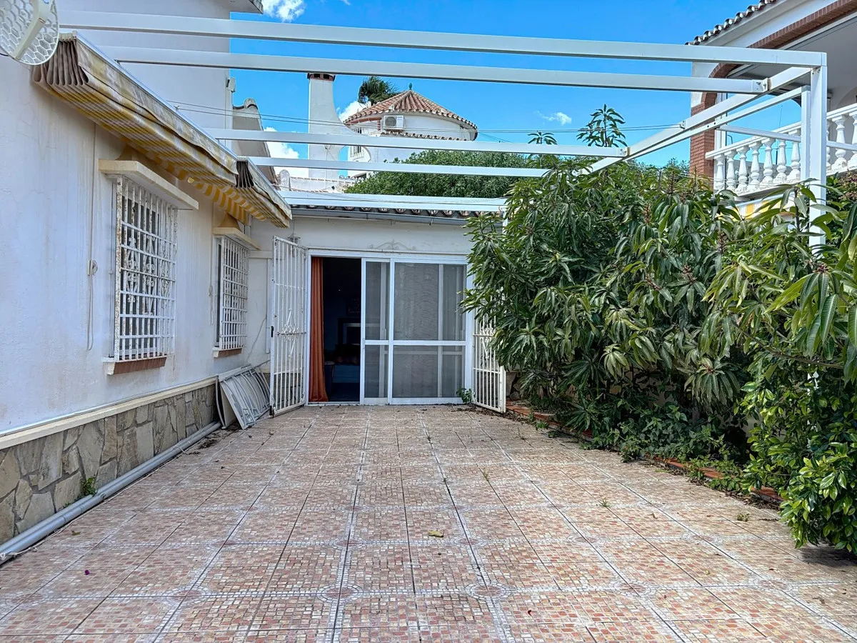 c41f7d1f-39a4-4de5-853e-568edfe34d05