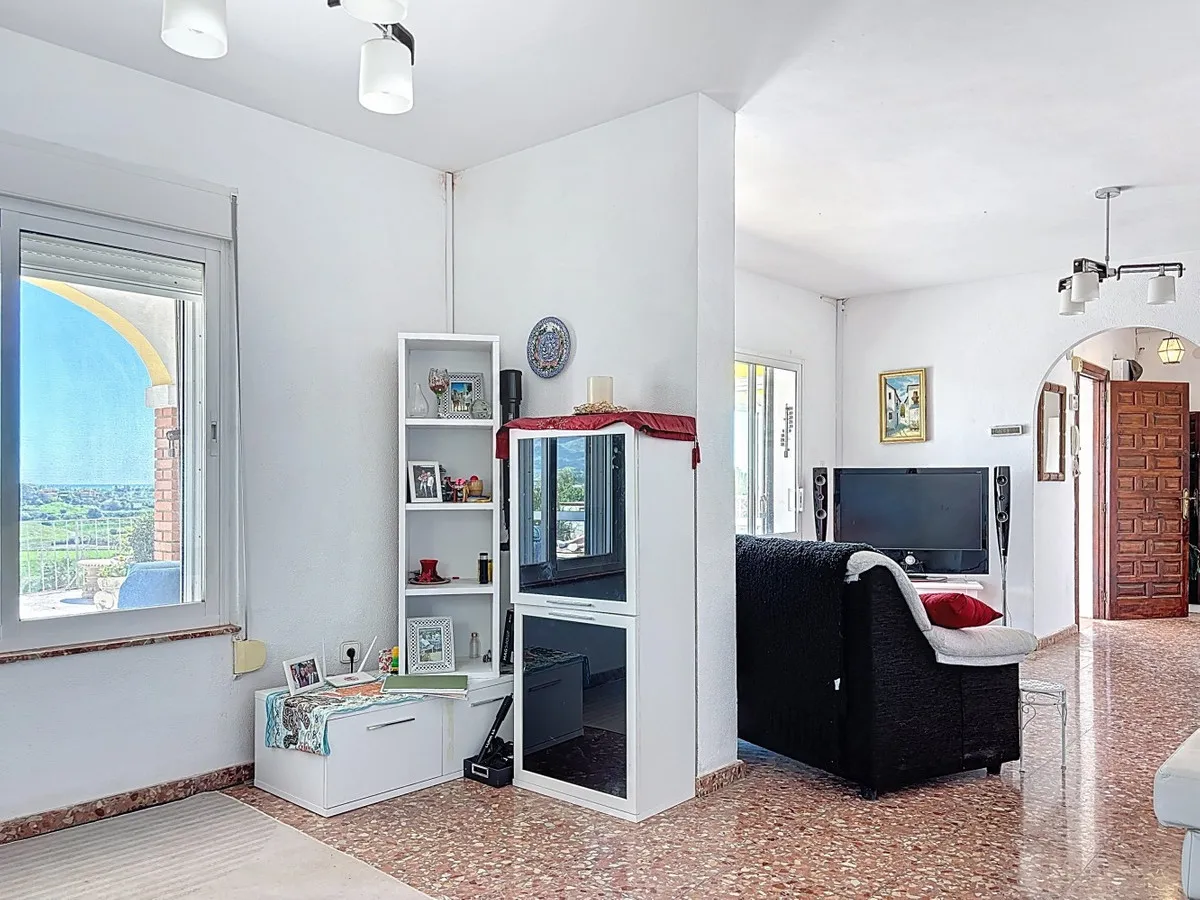 dc7b5a4f-50f1-43ac-b611-df7daa984eab