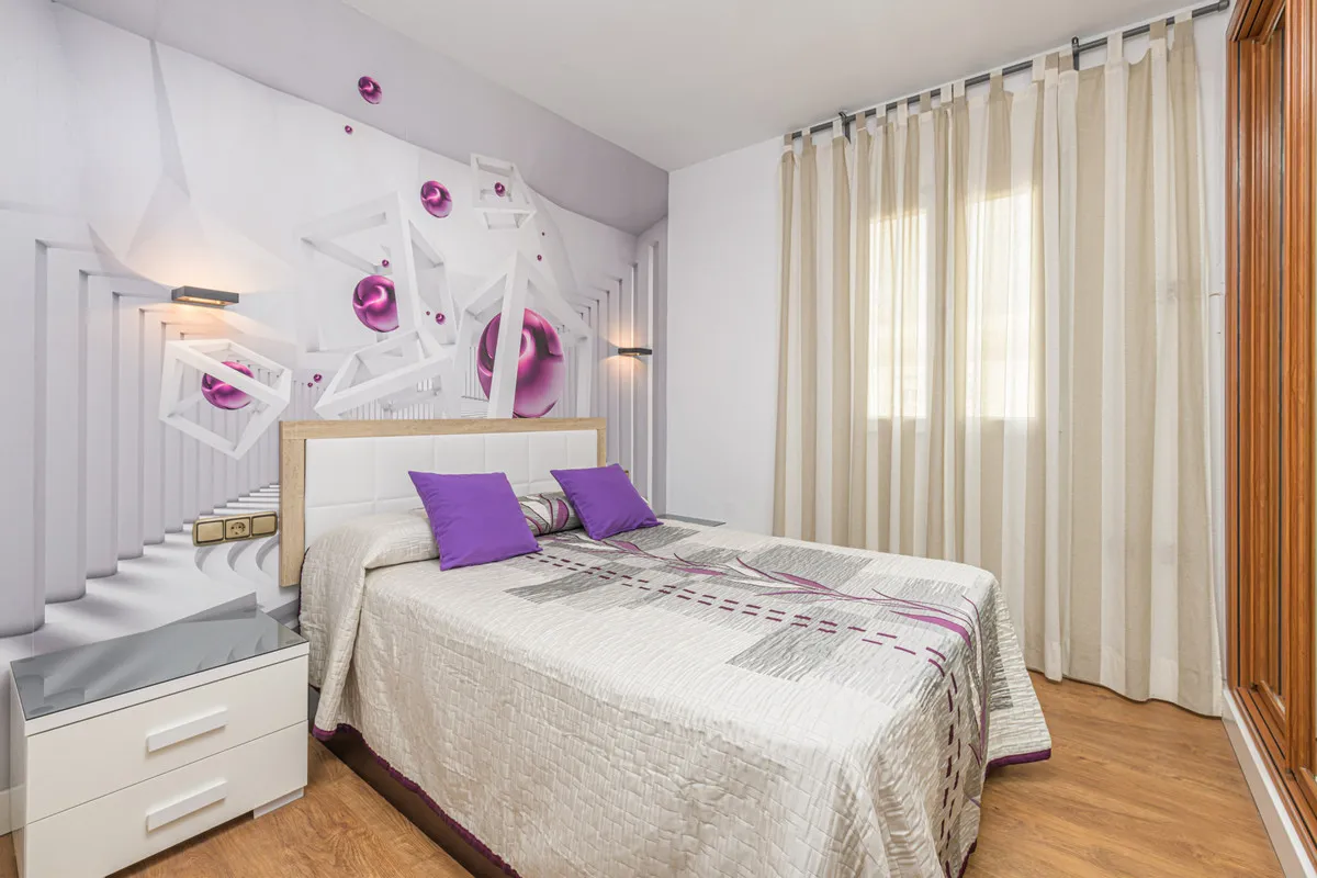 8056e324-e109-4118-8978-cdccb17b4de5