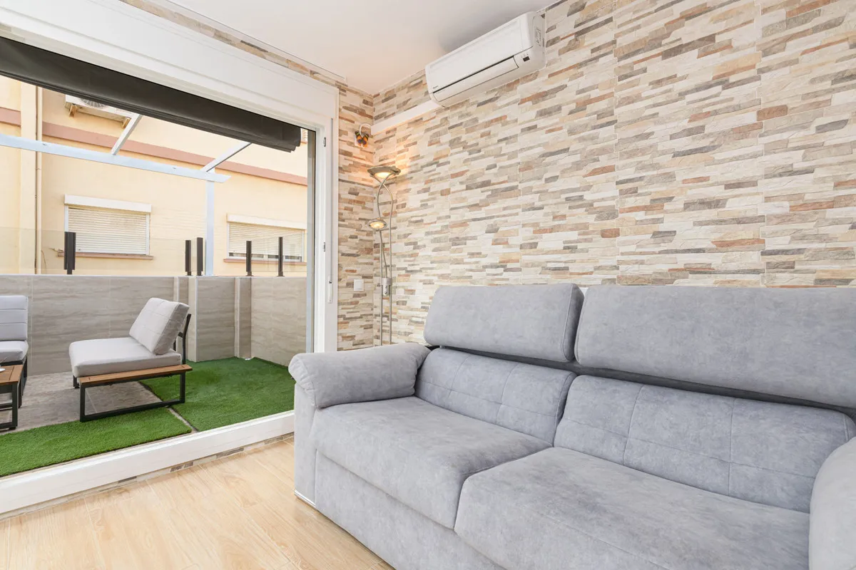 855d7ac6-a38e-4a4d-84ba-ce18aa76b929