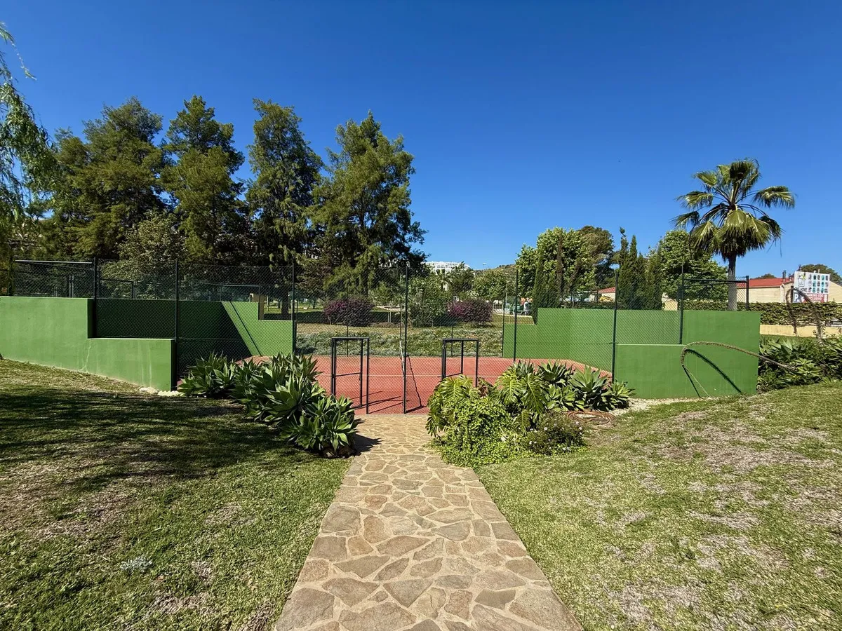 527ef30b-3c98-447d-83d6-e232d5bd1154