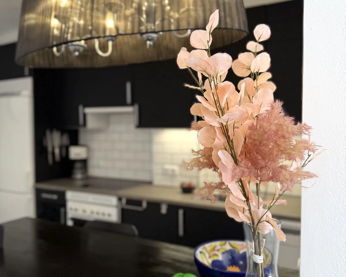 e44f5ba8-501a-4600-ad89-5a54aaafb20d