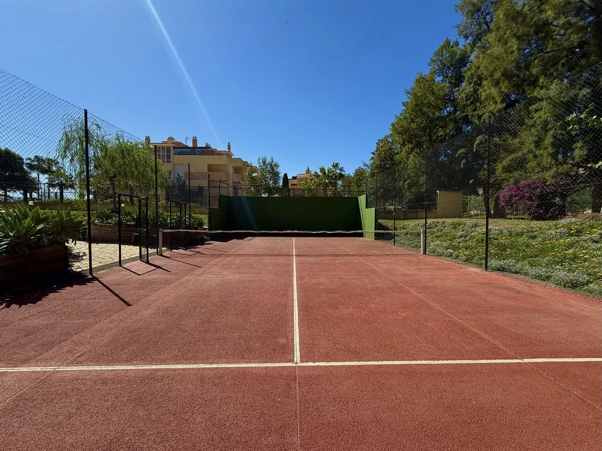 fa501dee-a4de-4ad3-979d-a0f1049d8608