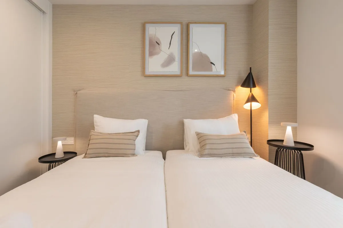 0942526b-d558-4bff-9d3e-9057cd5efb48