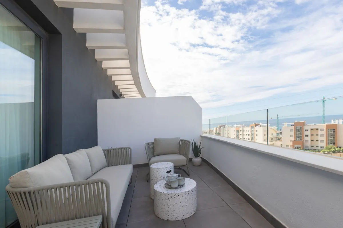 a4c9115b-7922-4429-8ead-a100a9ab021b