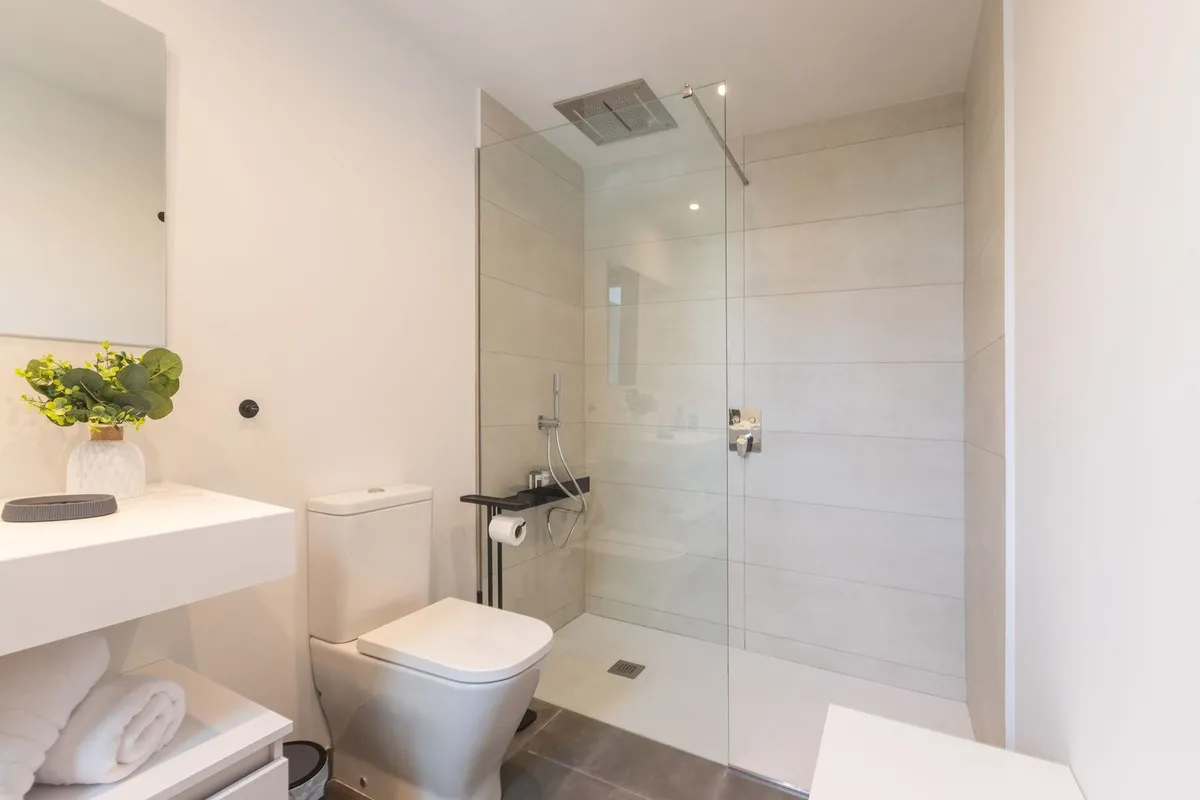 aa4cb7be-0a63-412f-a945-2342ec8dffe8