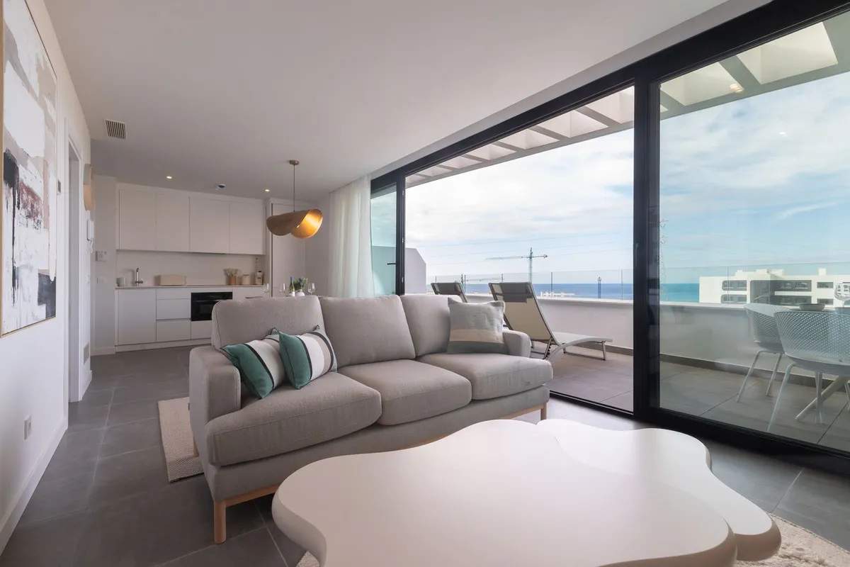 c247fb0f-d5c6-4d3f-9141-26aae34051ee