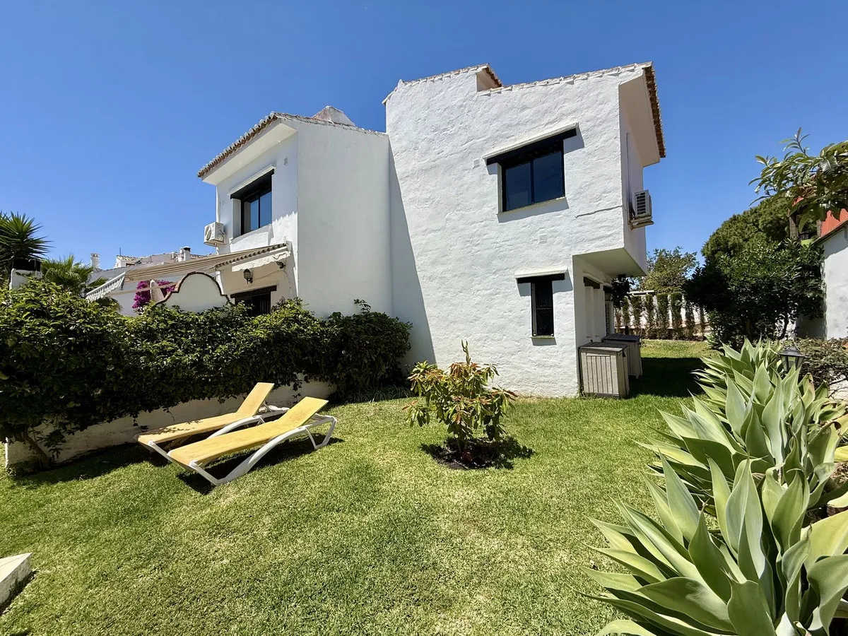 17982534-e8dd-4ae4-ac3e-2fd70a3cfaa4