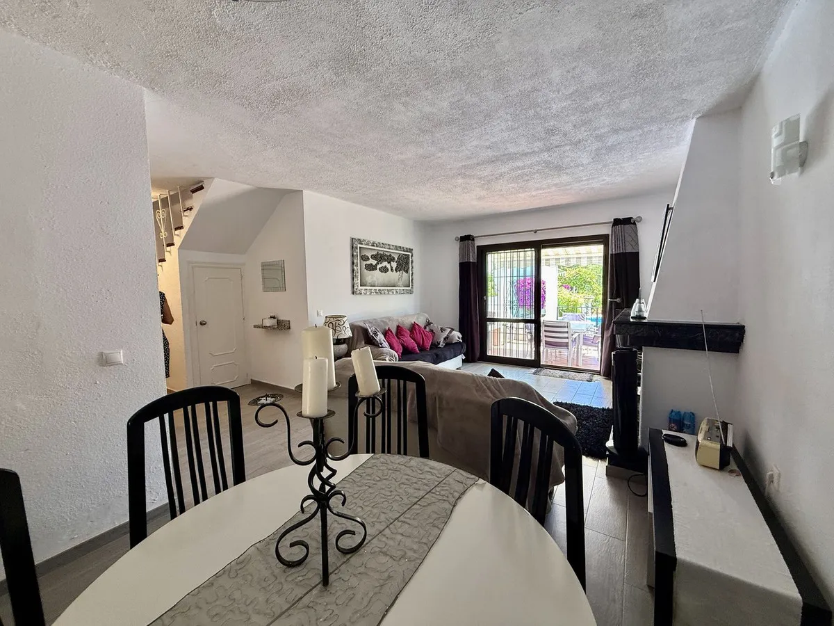 8c3b1ac9-4395-413f-a380-a45b7e0f5d19