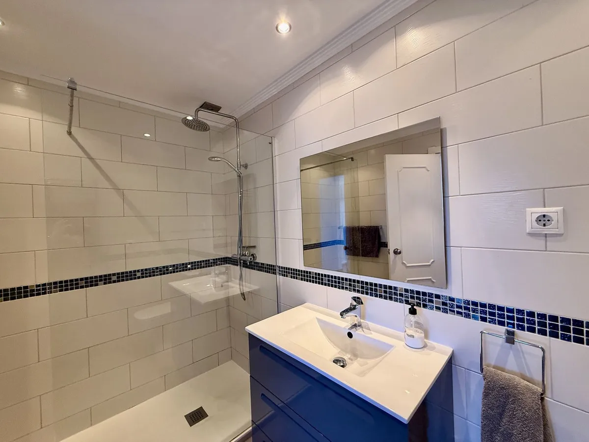 9e4f5d93-9d35-41a8-bd74-fa5163188e2a