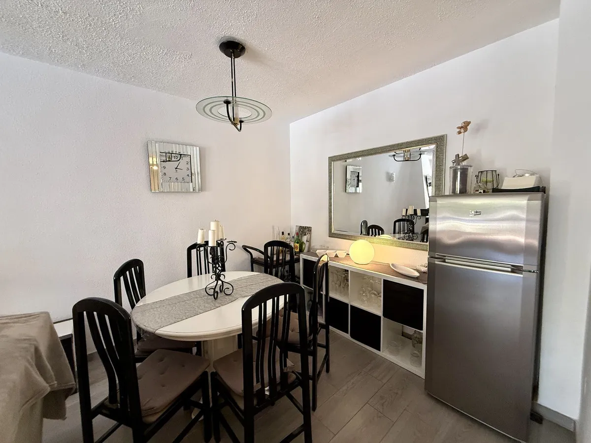 d8579482-89f9-4b1d-8aa3-729abc111939