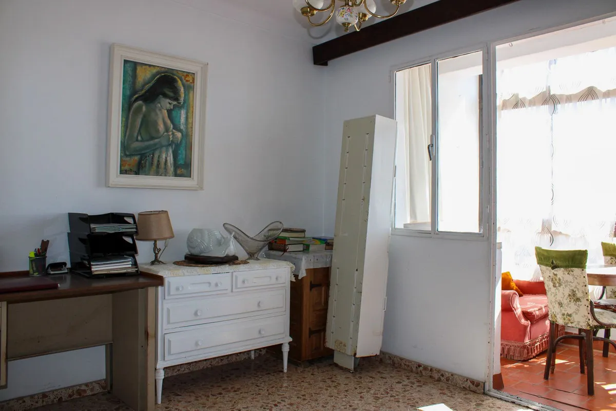 bc2c5748-e0e7-4187-acae-c64198a4f8e8